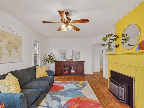 4th image of 1209 3rd St