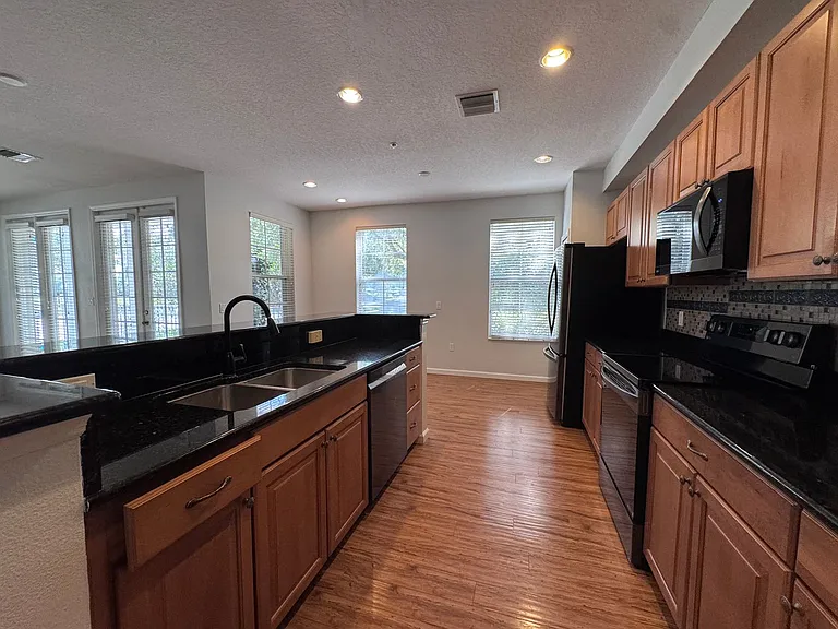 4249 Corrine Dr #104 — Photo 25