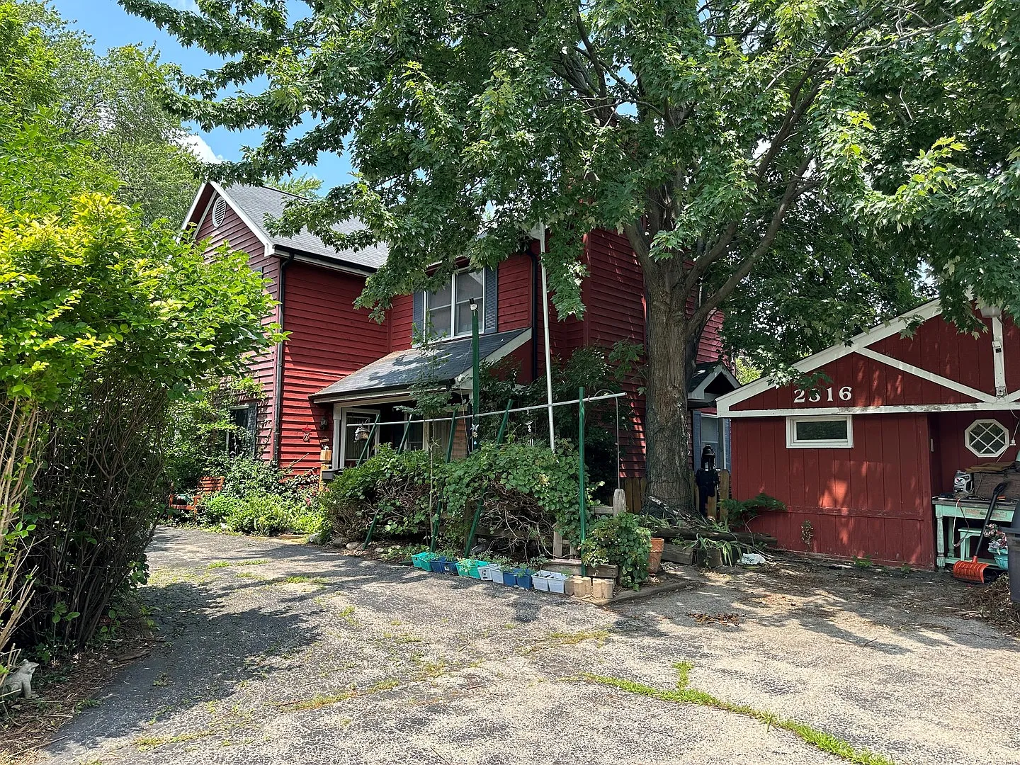 2316 Kirchoff Rd photo 1