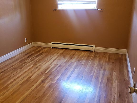 4th image of 207-2259 E Asbury Ave #207