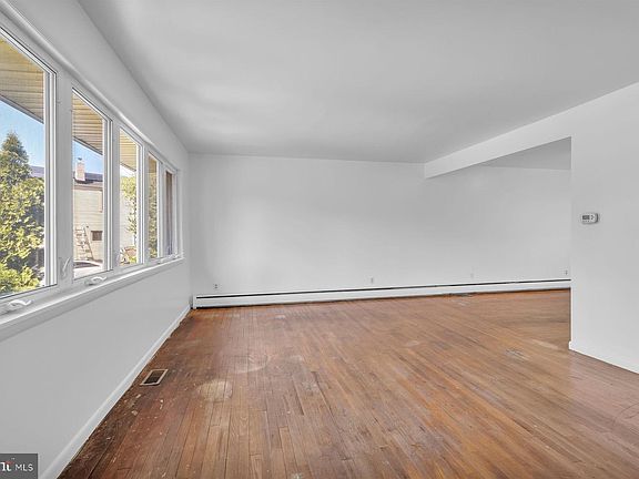 4th image of 142 New Freedom Rd