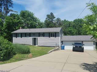 855 Rothrock Cir, Akron, OH 44321