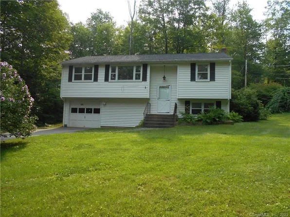 151 Moore Avenue, Winchester, CT 06098