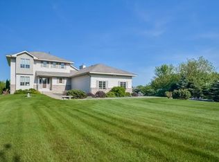 17653 Notre Dame St NE, Columbus, MN 55025