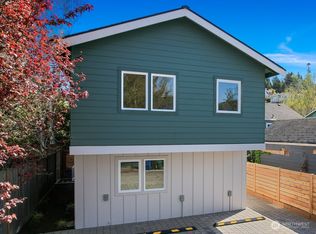 3207 60th Ave SW, Seattle, WA 98116