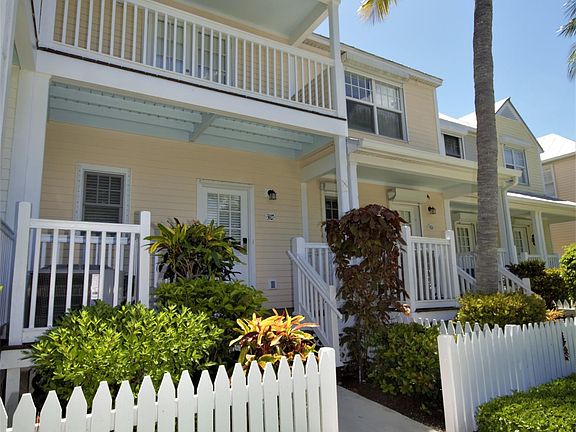 3rd image of 5027 Sunset Village Dr
