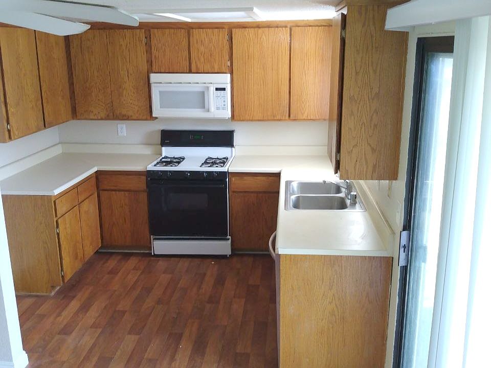 1st image of 25880 Dartmouth St #A