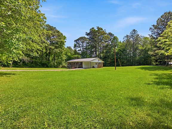 3rd image of 130 Dogwood Trl NE
