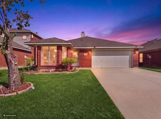 2332 Rushing Springs Dr, Fort Worth, TX 76118