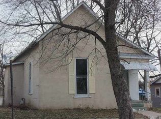 16 SE 7th St, Washington, IN 47501