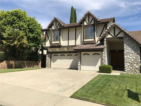 4th image of 24235 Delta Dr