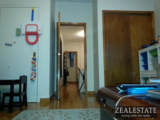 Rented by ZealEstate Group Inc | media 38