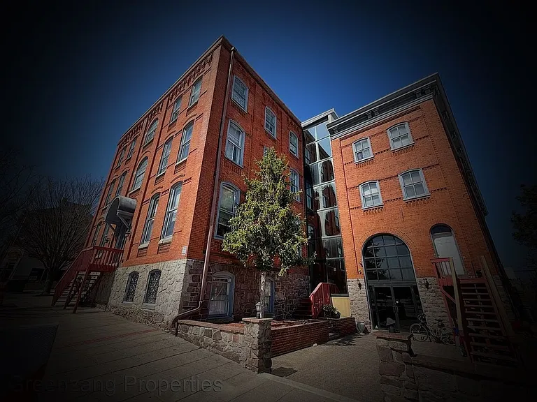 Cigar Factory Apartments — Photo 4