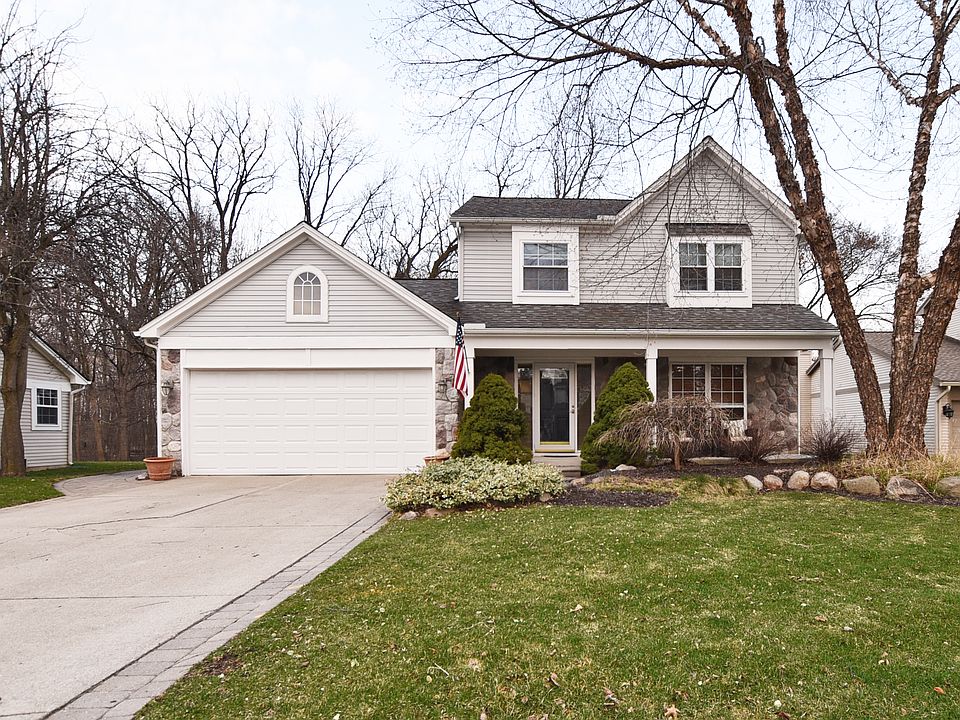 1st image of 968 Oak Creek Dr