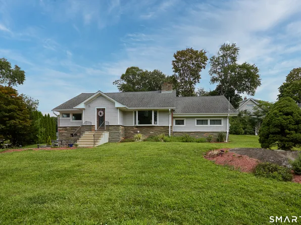 1374 Huntington Tpke, Trumbull, CT 06611
