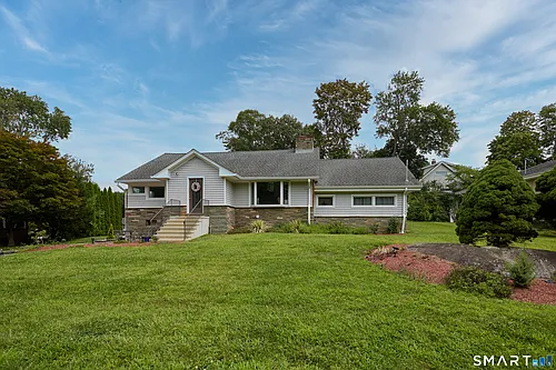 1374 Huntington Tpke Photo 1