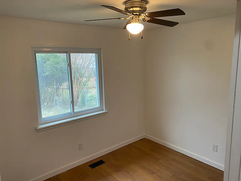 413 S Hickory Ave — Photo 17