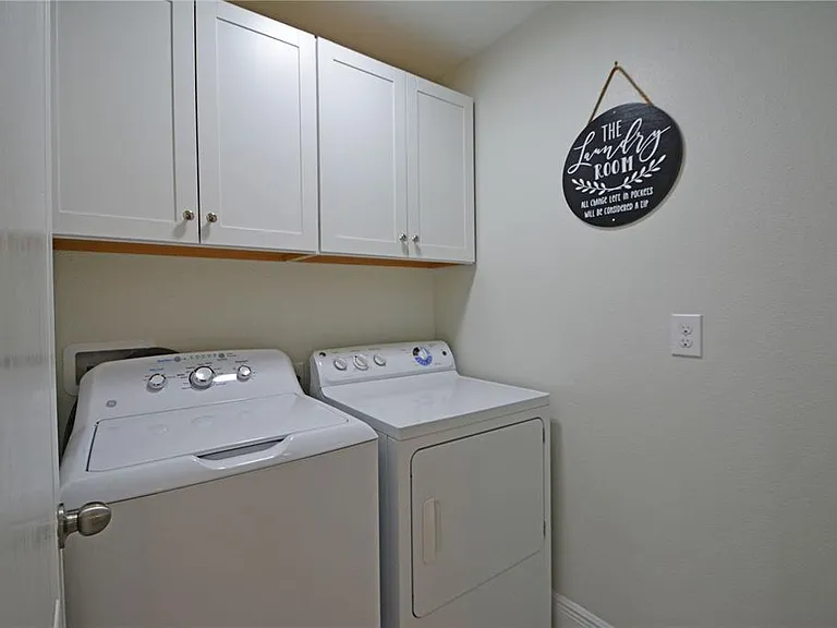 11925 Greengate Dr — Photo 22