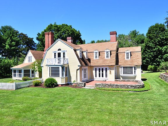 5th image of 712 Spring Street