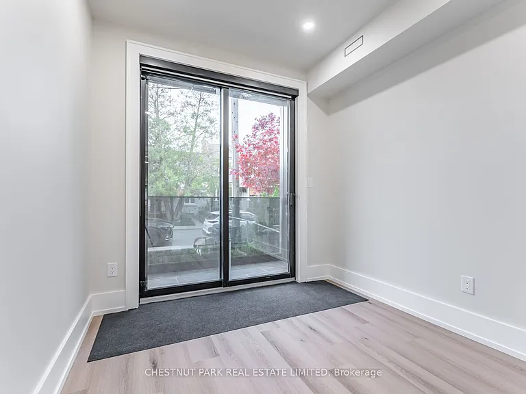 594 Concord Ave #MAIN — Photo 22