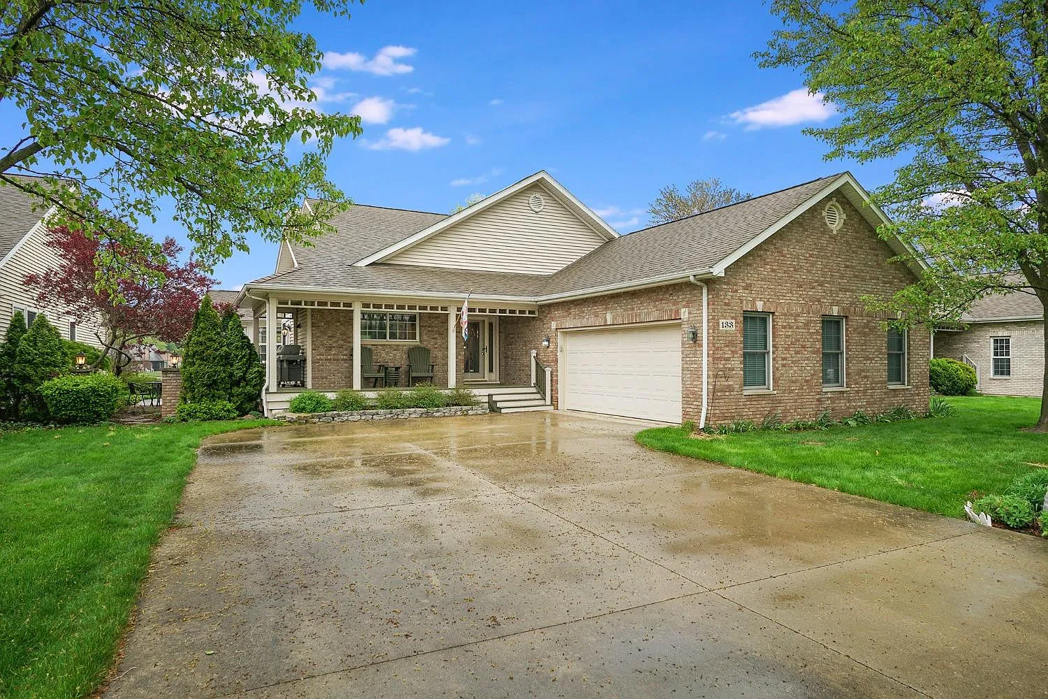 133 Shorewood Dr photo 1