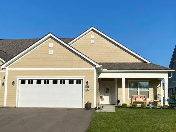 530 Providence Ln, Buckeye Lake, OH 43008