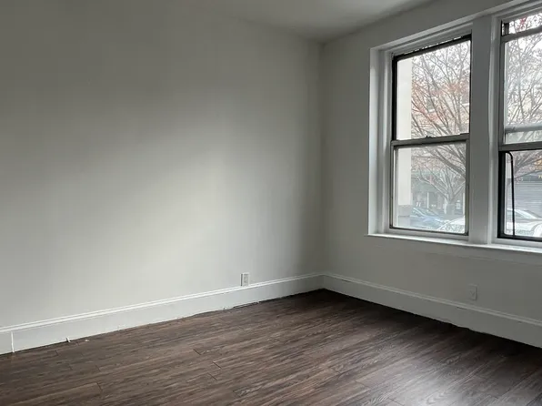 24-16 29th Street image 2 of 7