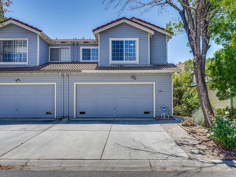 1583 Timber Creek Dr — Photo 3