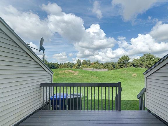 4th image of 605 Fox Hollow Drive