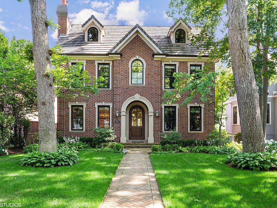 1092 Oak St, IL 60093 Zillow