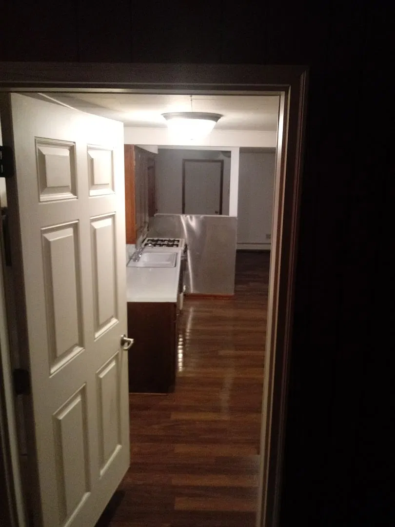 New Haven! 2 BR 1 Bath with attached garage — Photo 3