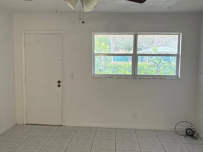 2801 Albatross Rd — Photo 7
