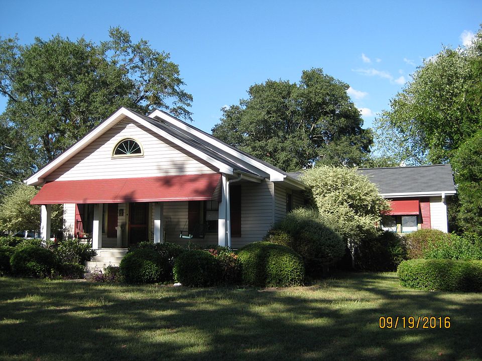 1st image of 228 Pine Knoll Dr