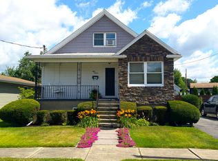 813 Center St #L-4, Throop, PA 18512