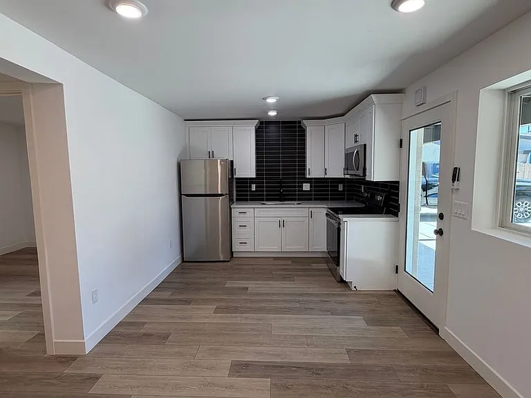 3523 Louisiana St — Photo 4