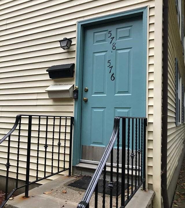 1st image of 578 Thomas Blvd #2