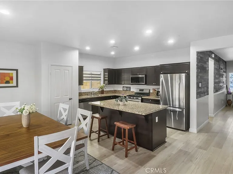 16768 Olive Tree Ln — Photo 8