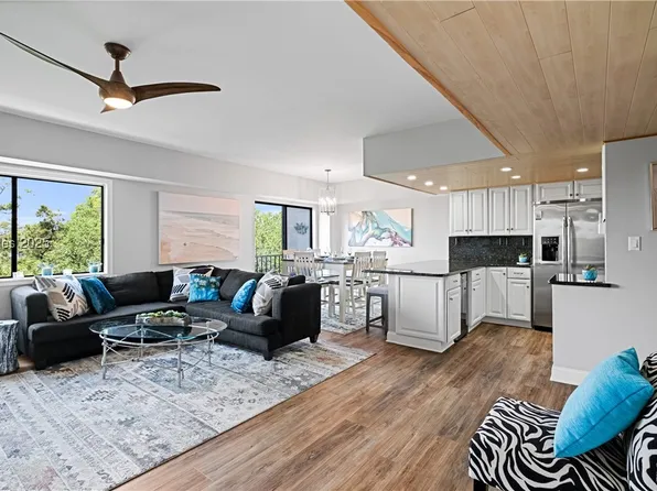 10 S Forest Beach Dr APT 407, Hilton Head Island, SC 29928