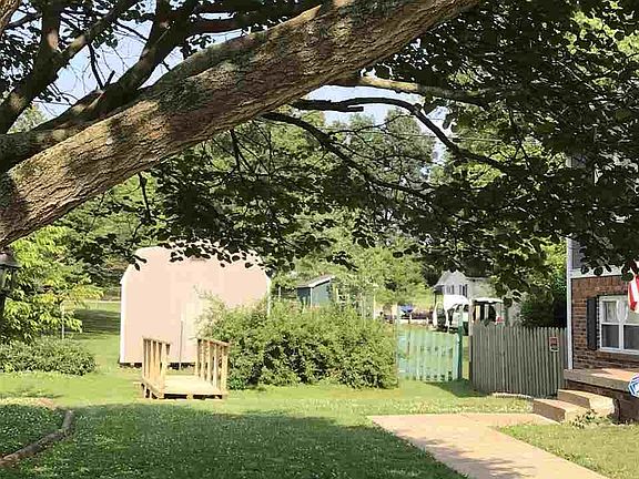 5th image of 145 Ella Way