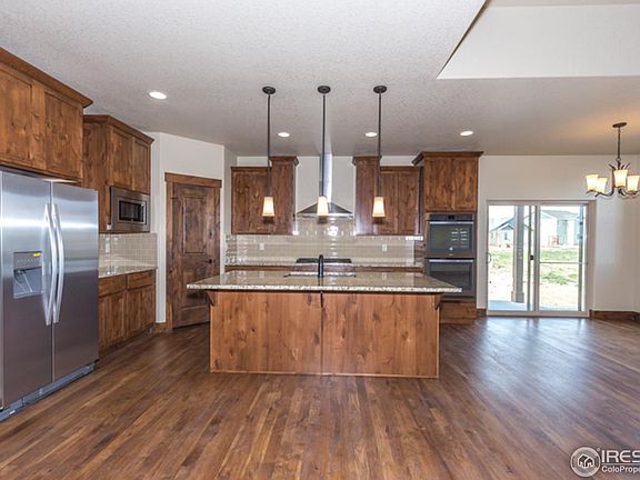5th image of 429 Vermilion Peak Dr