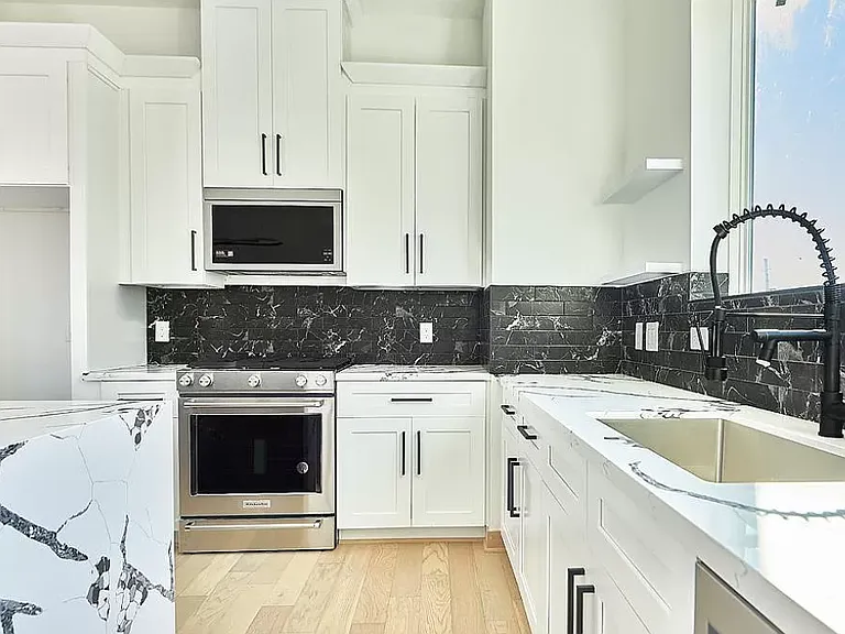 2720 Rosalie St — Photo 27