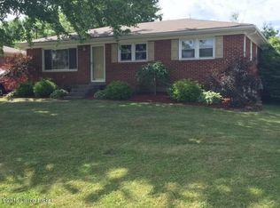 8104 Florist Rd, Louisville, KY 40228