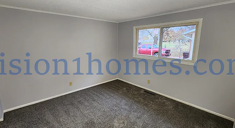 500 Sunrise Ave — Photo 10