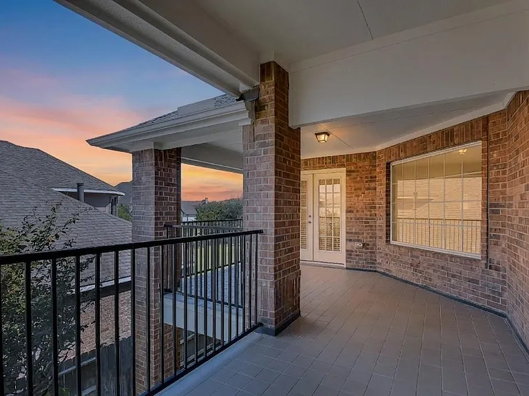 16706 Chestnut Square Dr — Photo 2