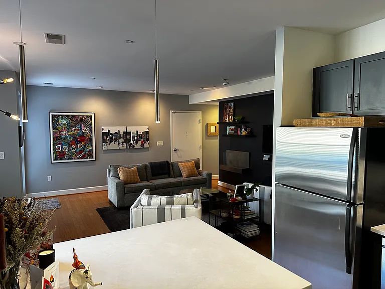 150 V St NW #V104 — Photo 9
