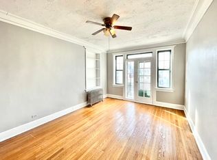 7131 N Ridge Blvd APT 2, Chicago, IL 60645