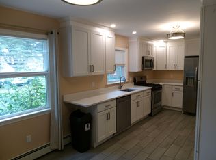 1 Maxwell Dr, Troy, NY 12180