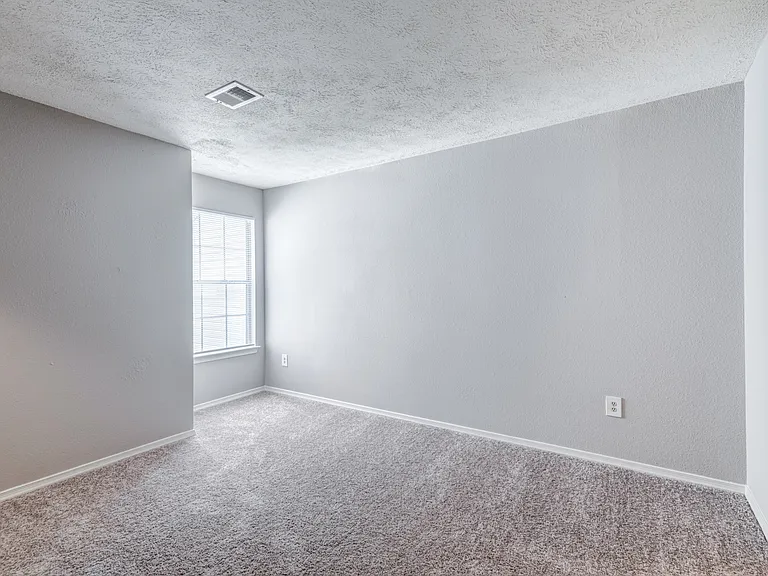 The Pointe at Stafford Apartment Homes — Photo 10