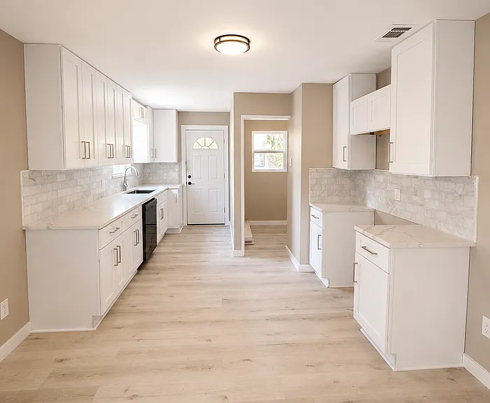 504 E Mason St — Photo 2