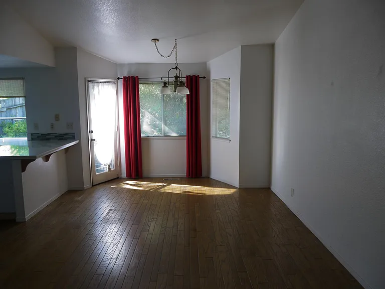 9420 Wellington Cir — Photo 5